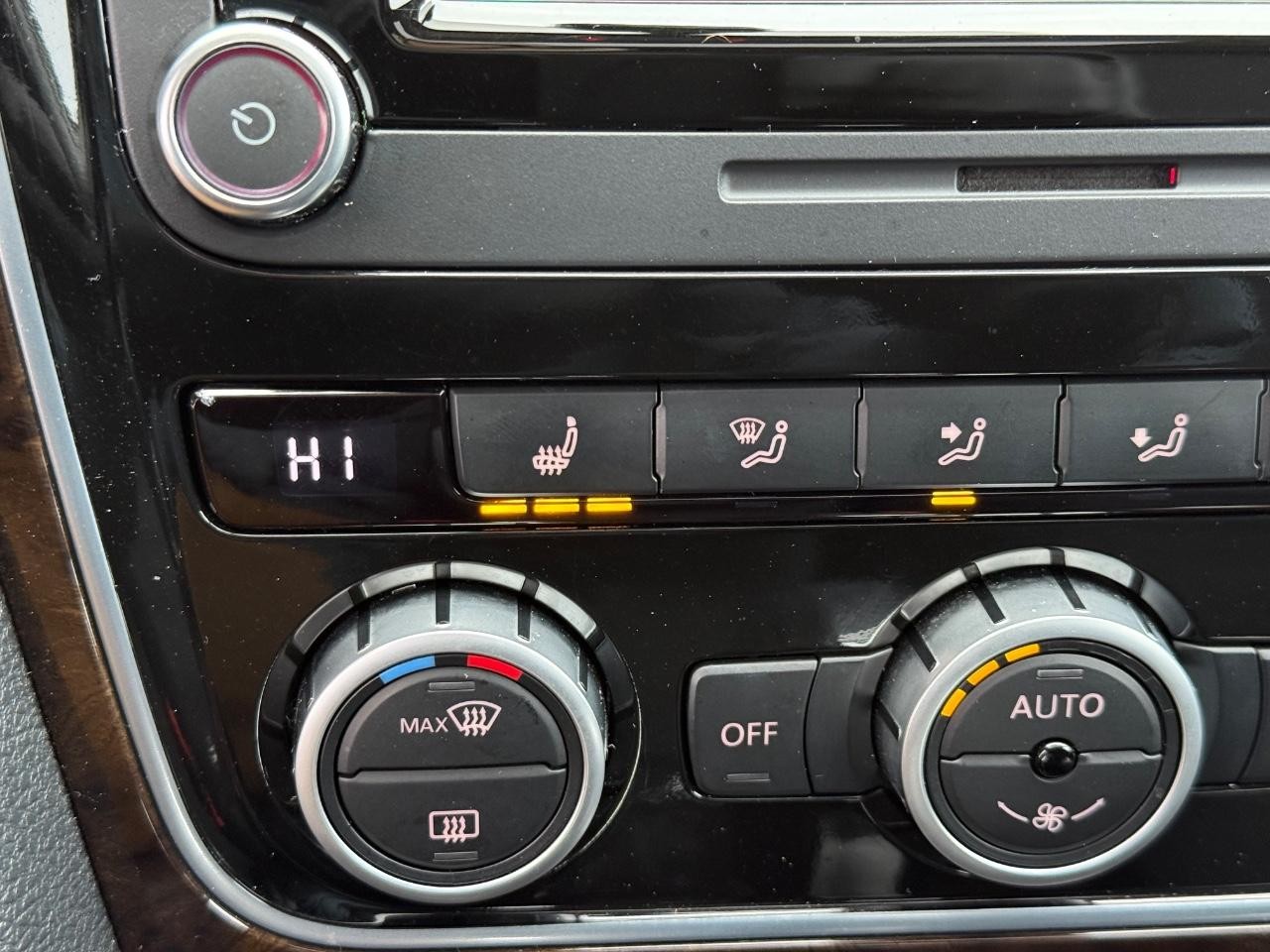 Volkswagen Passat Vehicle Image 20