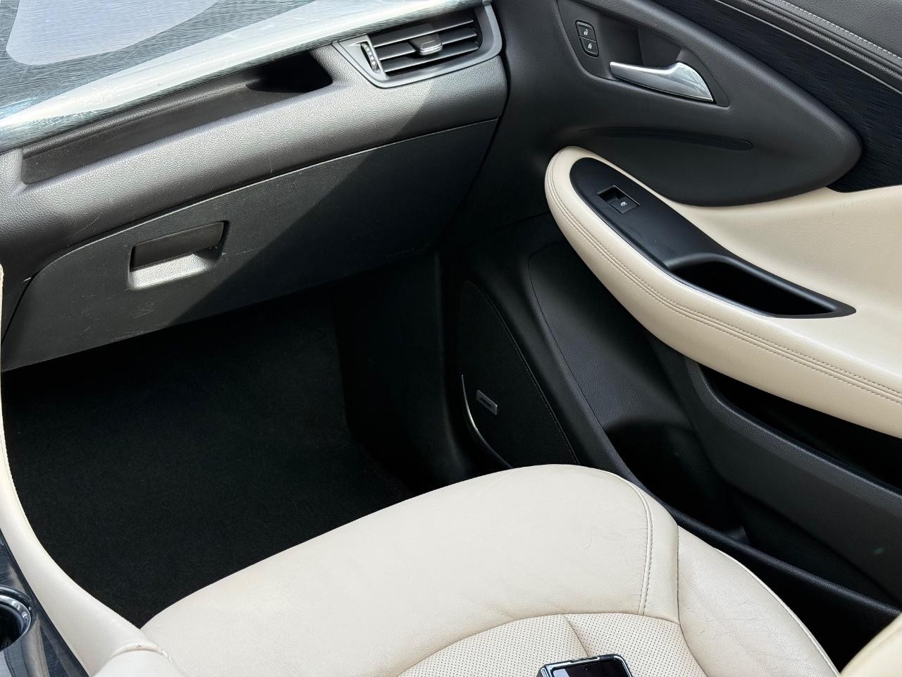 Buick Envision Vehicle Image 15