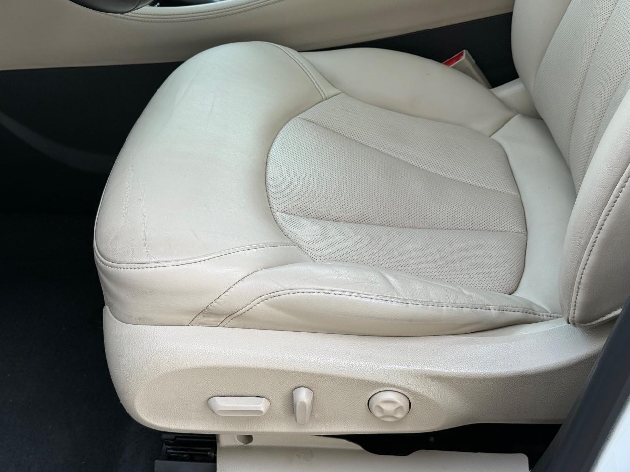 Buick Envision Vehicle Image 24