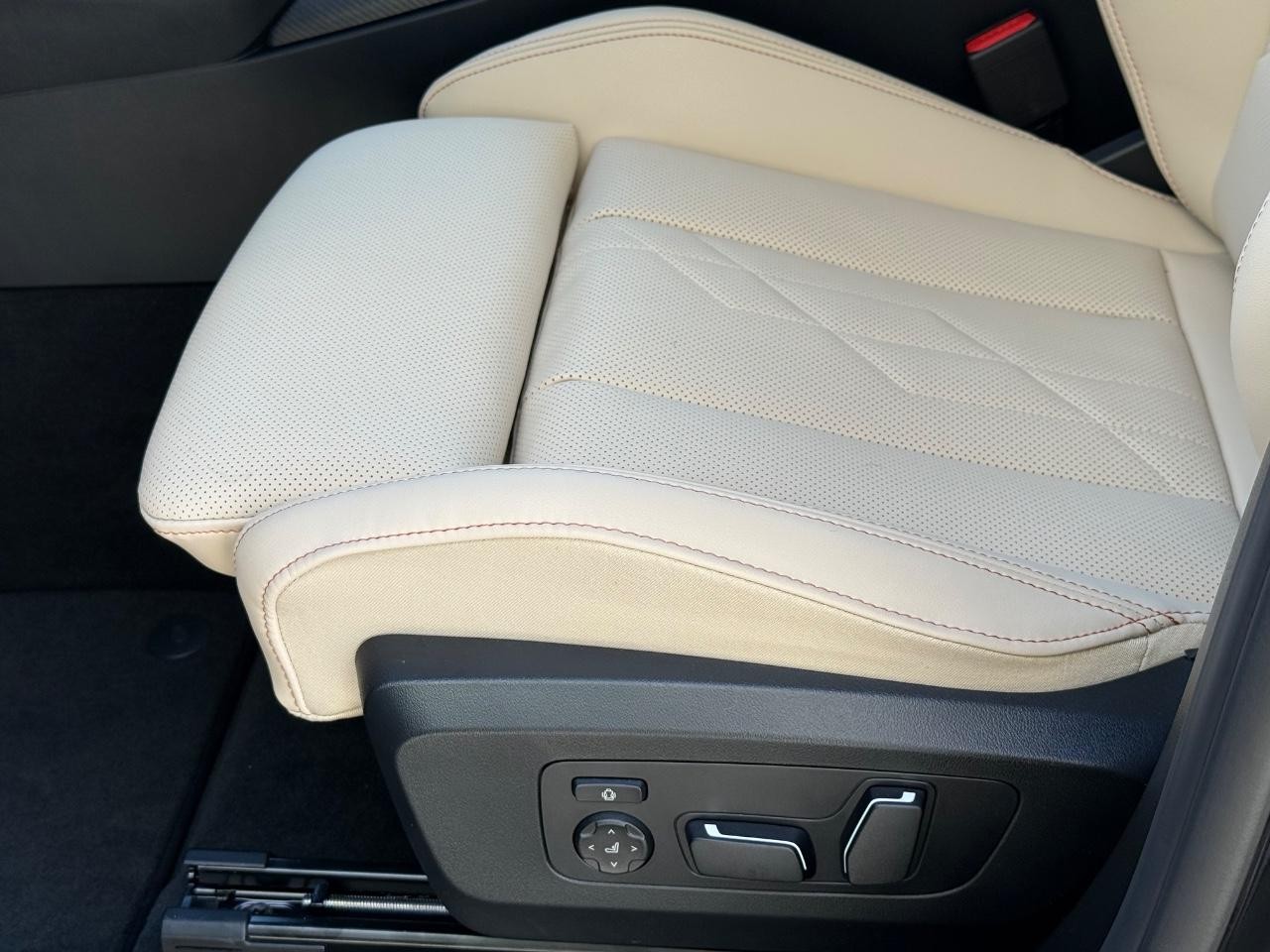 BMW X3 Vehicle Image 19