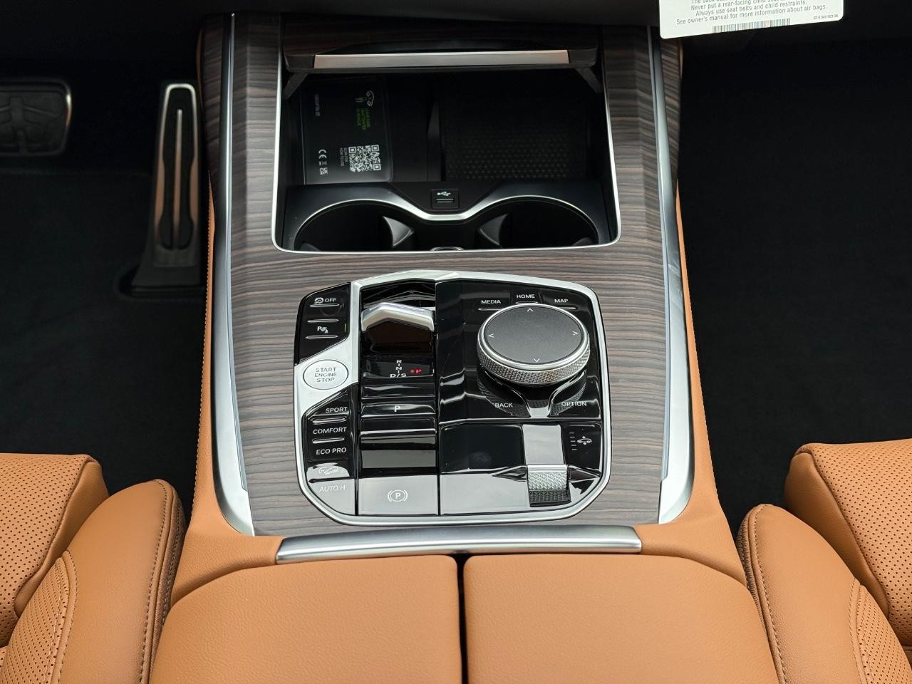 BMW X7 Vehicle Image 09