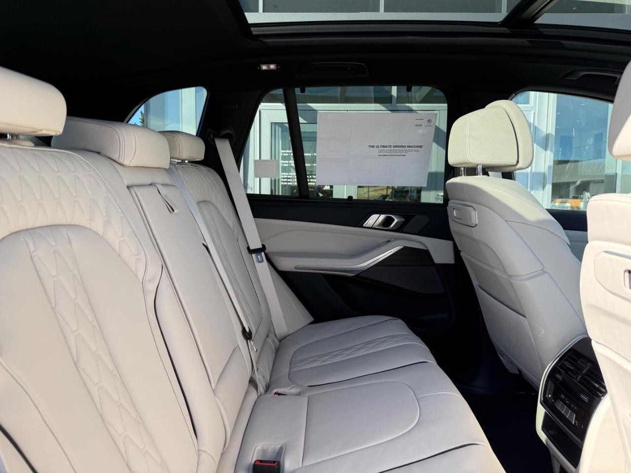 BMW X5 Vehicle Image 05