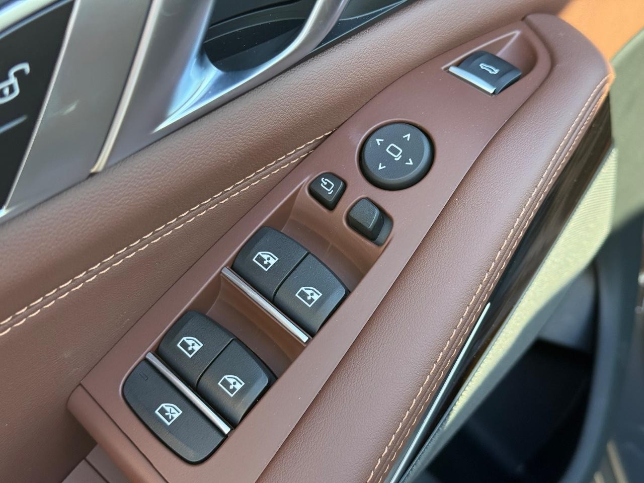 BMW X5 Vehicle Image 17