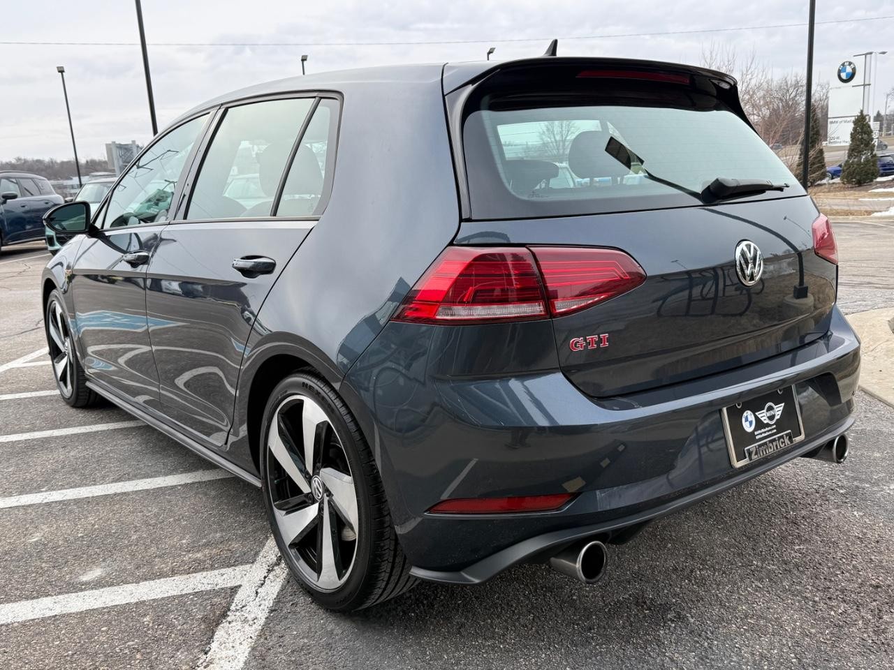 Volkswagen Golf GTI Vehicle Image 06
