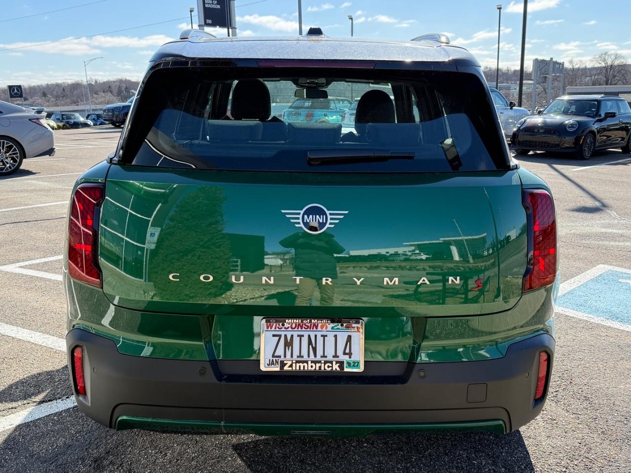 MINI Countryman Vehicle Image 04