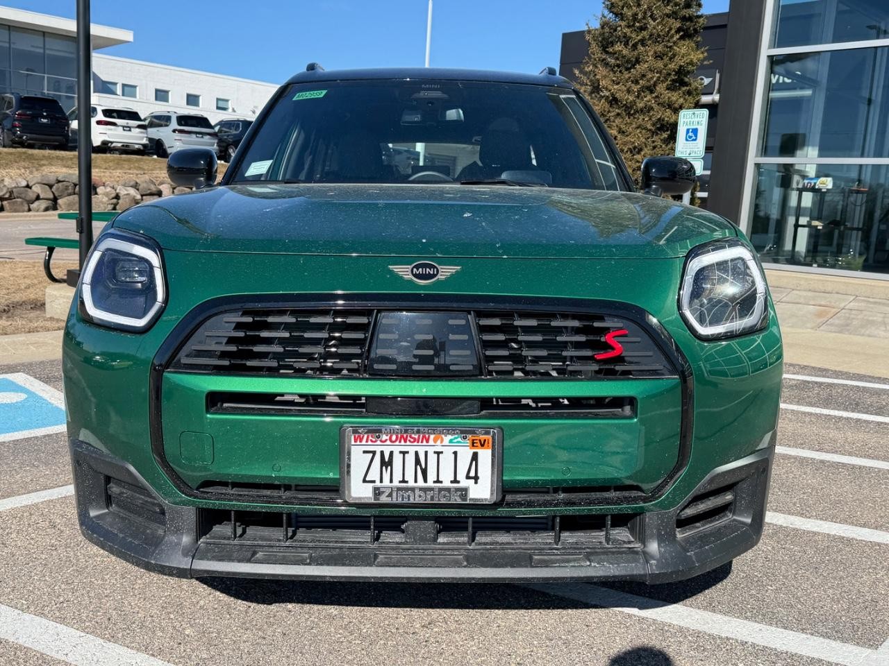 MINI Countryman Vehicle Image 09