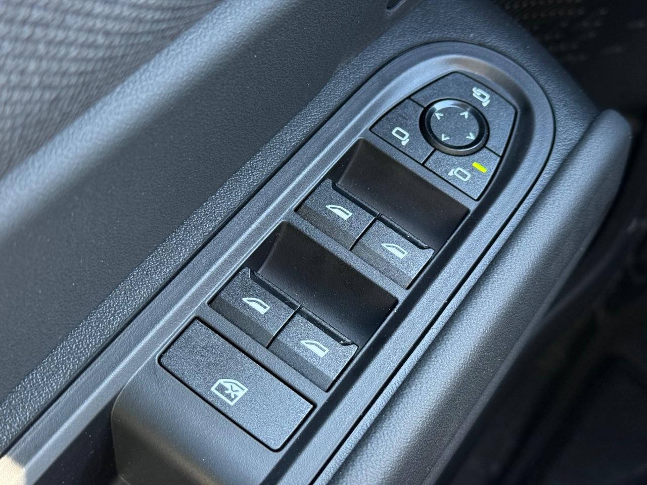 MINI Countryman Vehicle Image 19