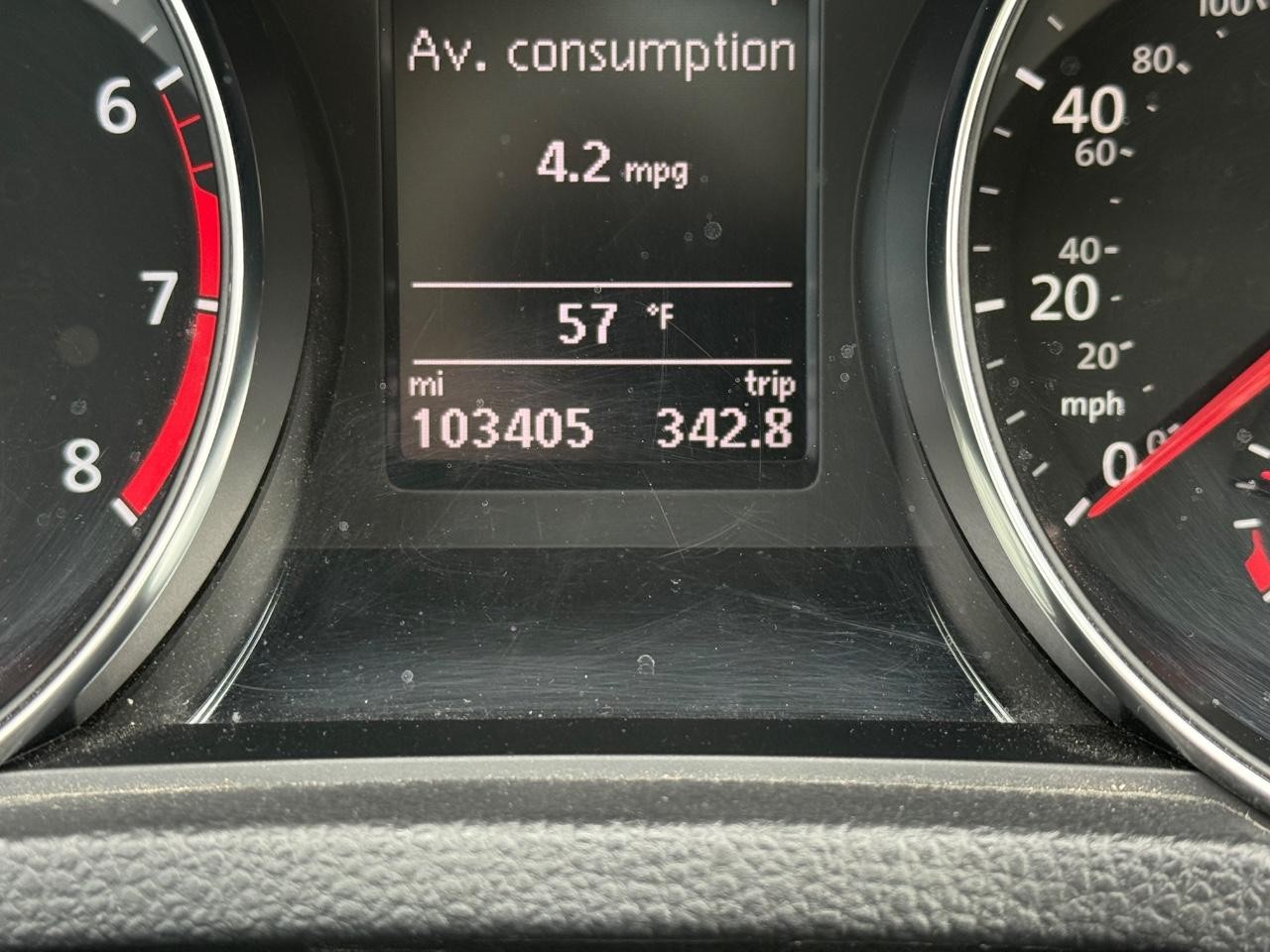 Volkswagen Passat Vehicle Image 18