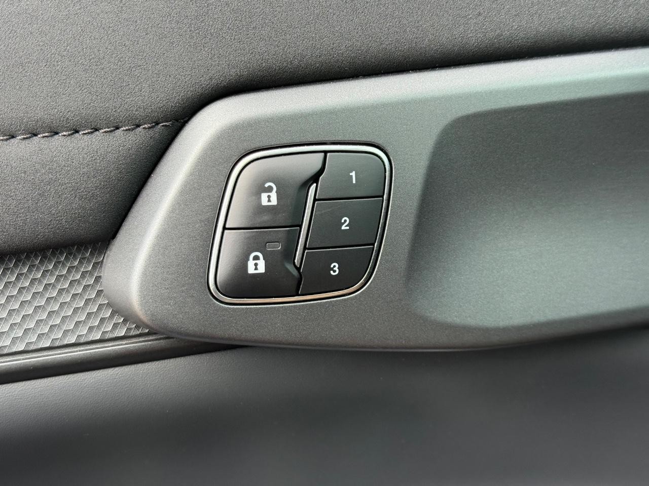 Ford Ranger Vehicle Image 16