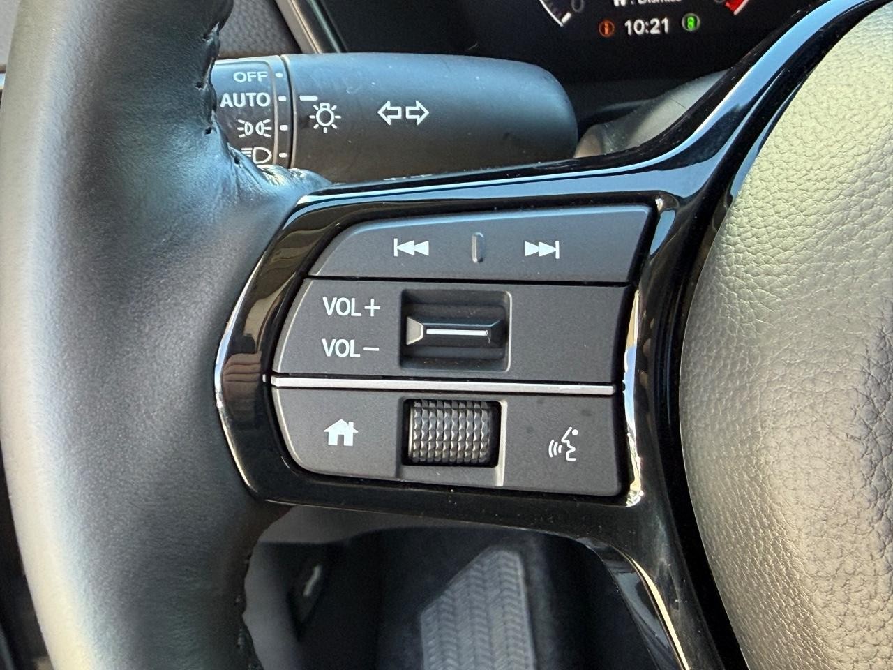 Honda CR-V Vehicle Image 17