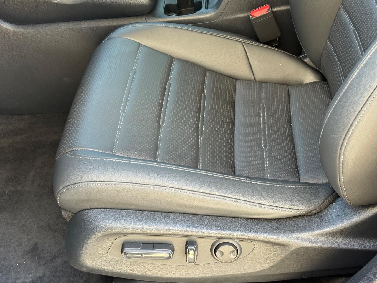 Honda CR-V Vehicle Image 23