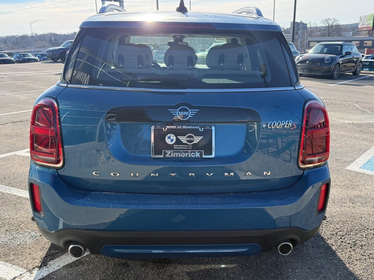 MINI Countryman Vehicle Image 04