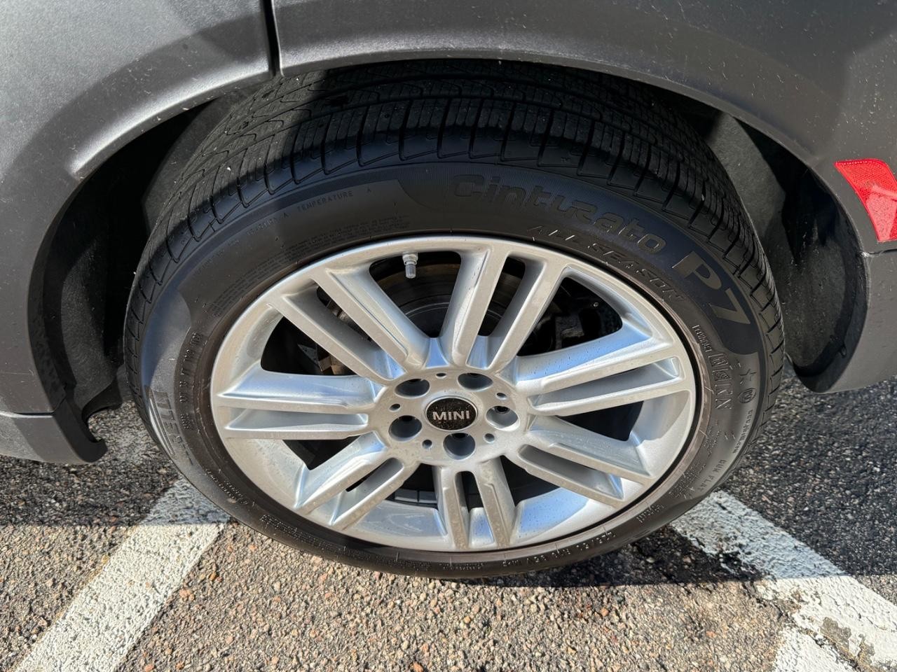 MINI Countryman Vehicle Image 07