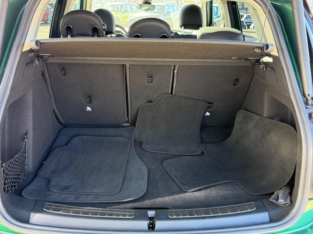 MINI Countryman Vehicle Image 05