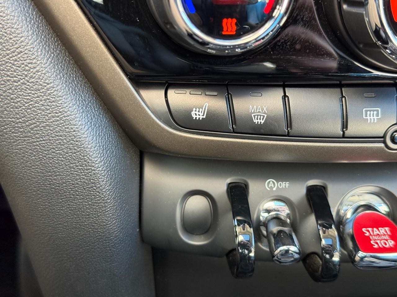 MINI Countryman Vehicle Image 20