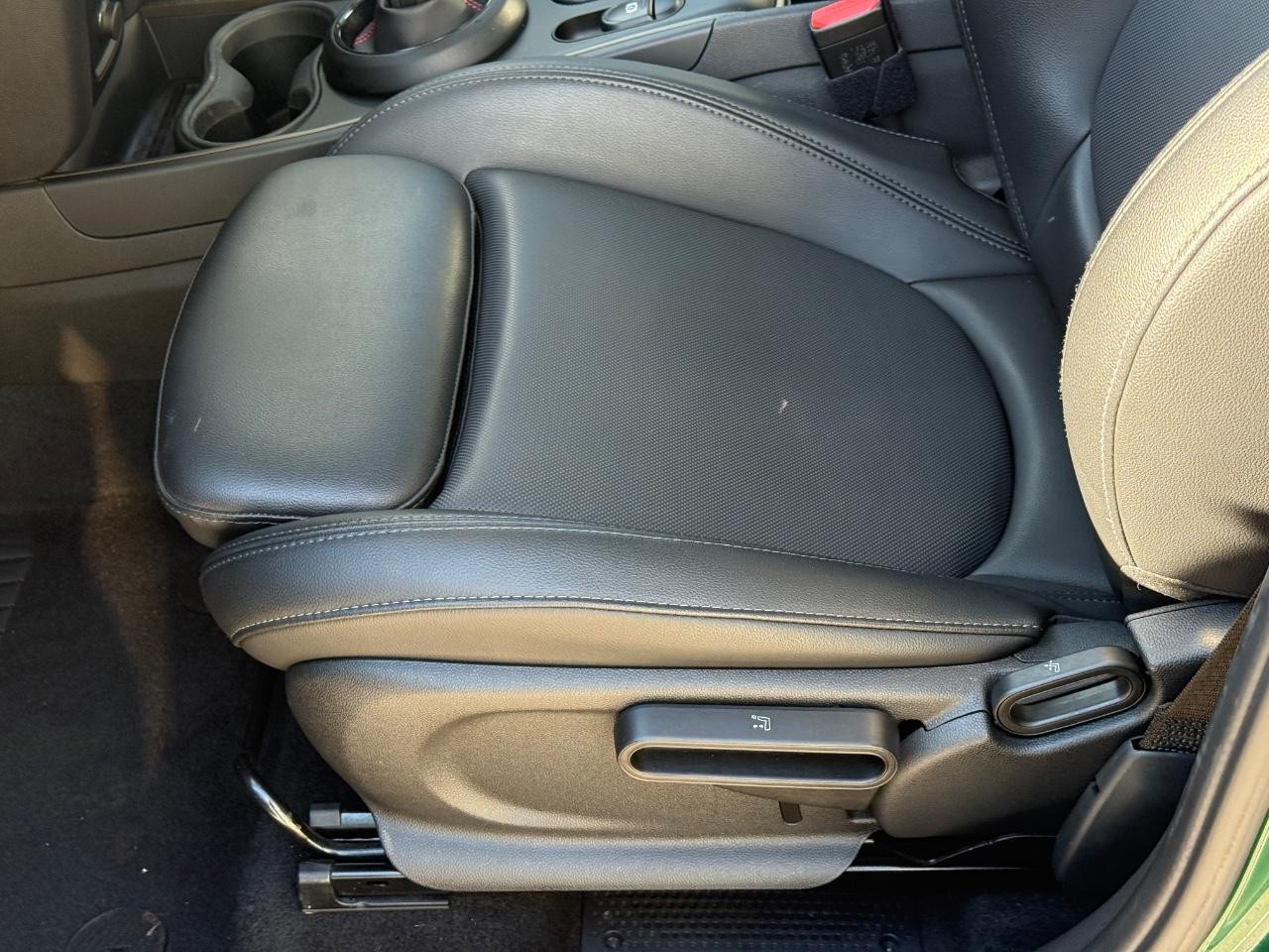 MINI Countryman Vehicle Image 23