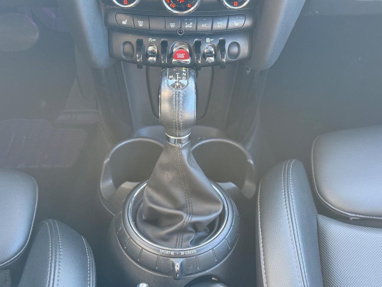 MINI Cooper Convertible Vehicle Image 12