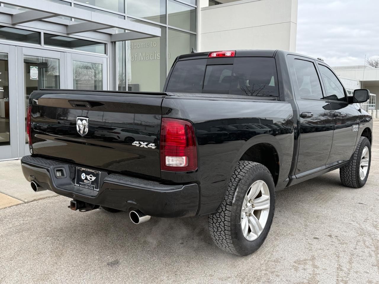 Ram 1500 Vehicle Image 03