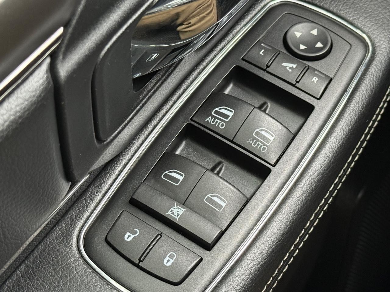 Ram 1500 Vehicle Image 21