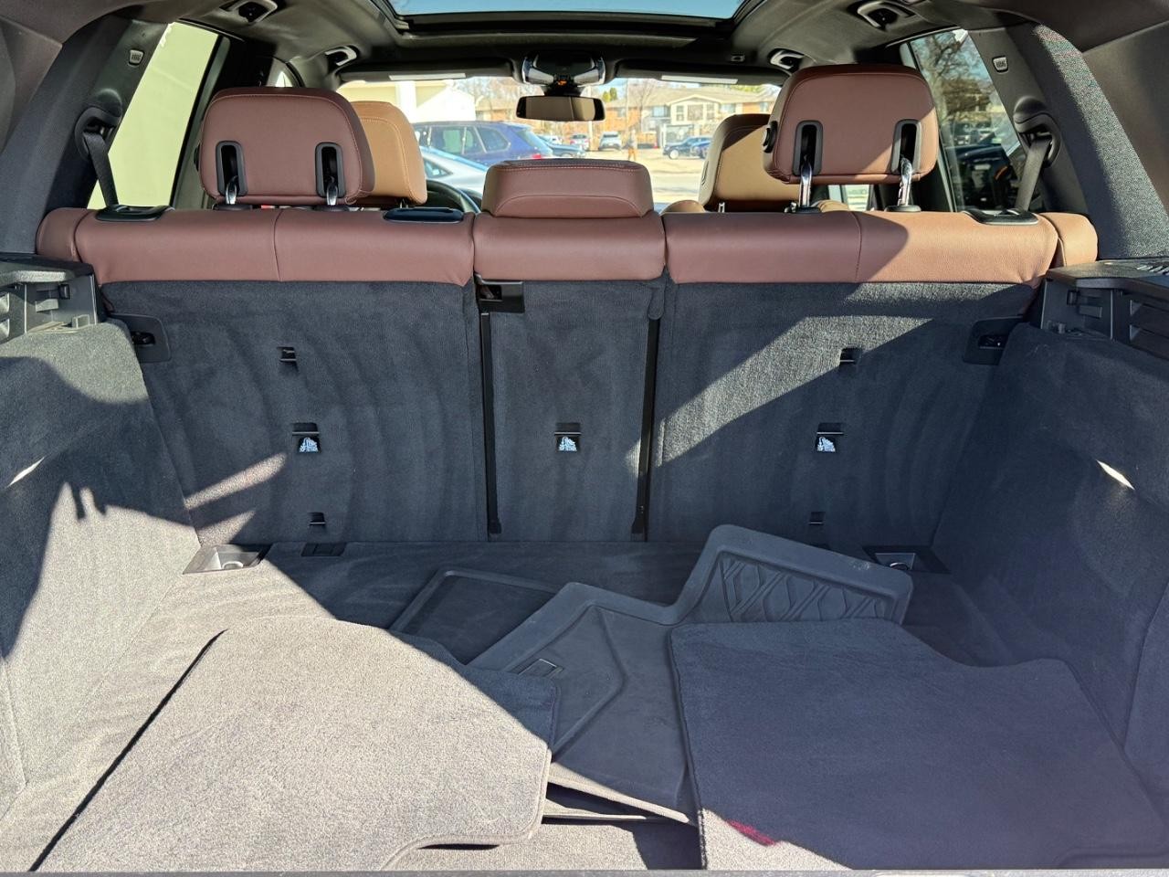 BMW X5 Vehicle Image 05