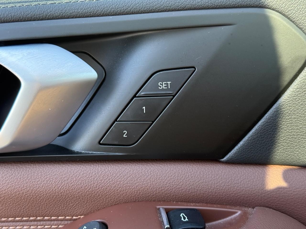 BMW X5 Vehicle Image 16