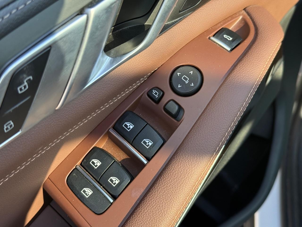 BMW X5 Vehicle Image 24