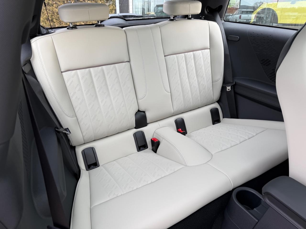 MINI Hardtop 2 Door Vehicle Image 05