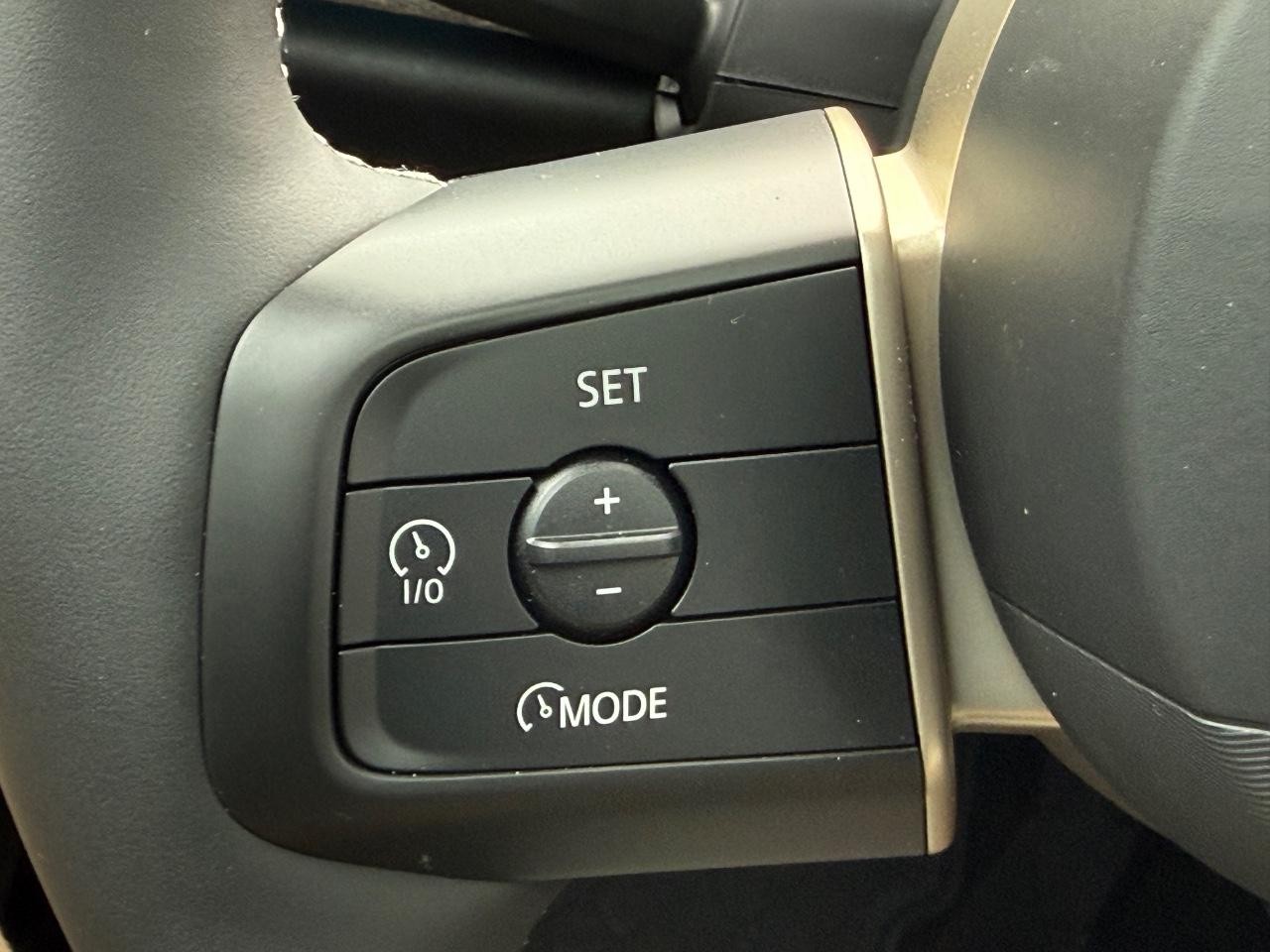 MINI Hardtop 2 Door Vehicle Image 10