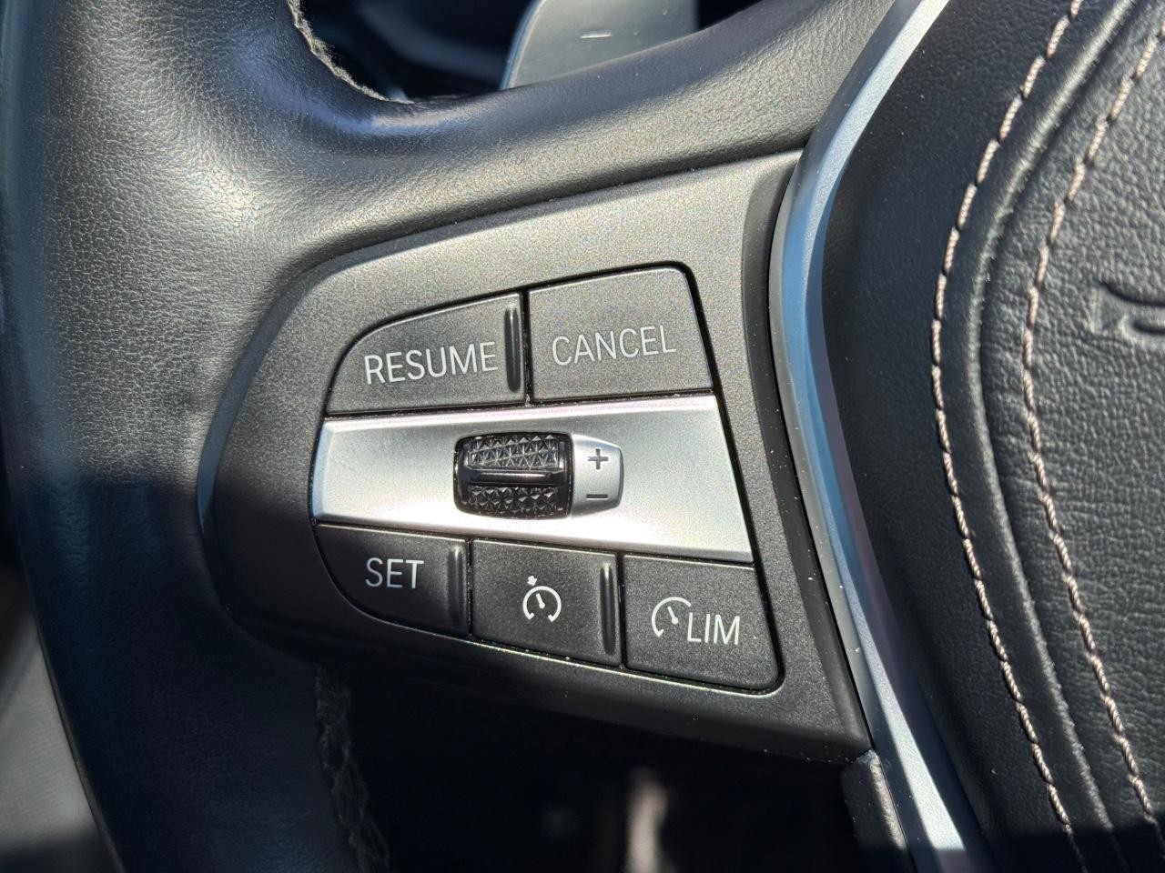 BMW X5 Vehicle Image 17