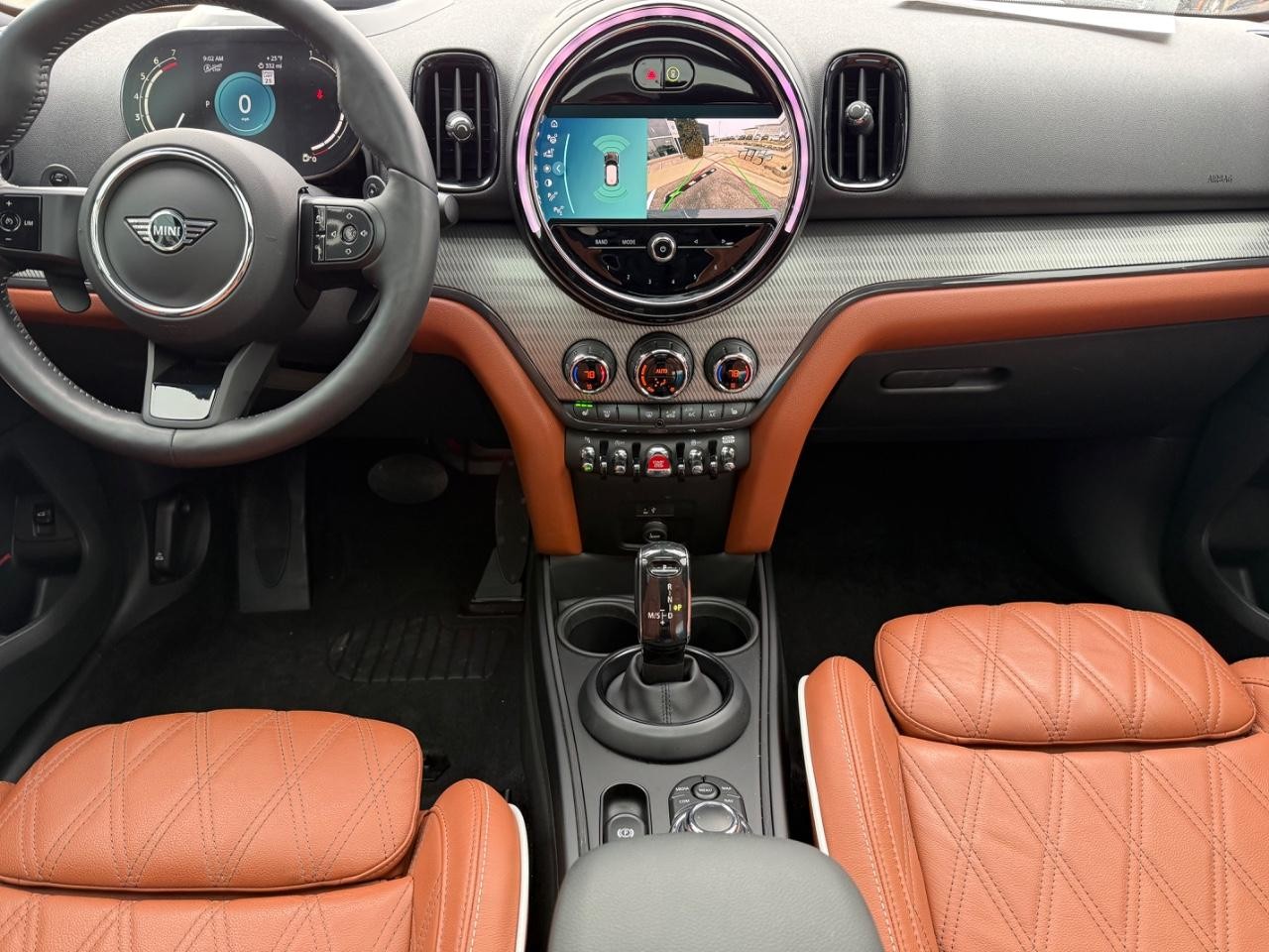 MINI Countryman Vehicle Image 11