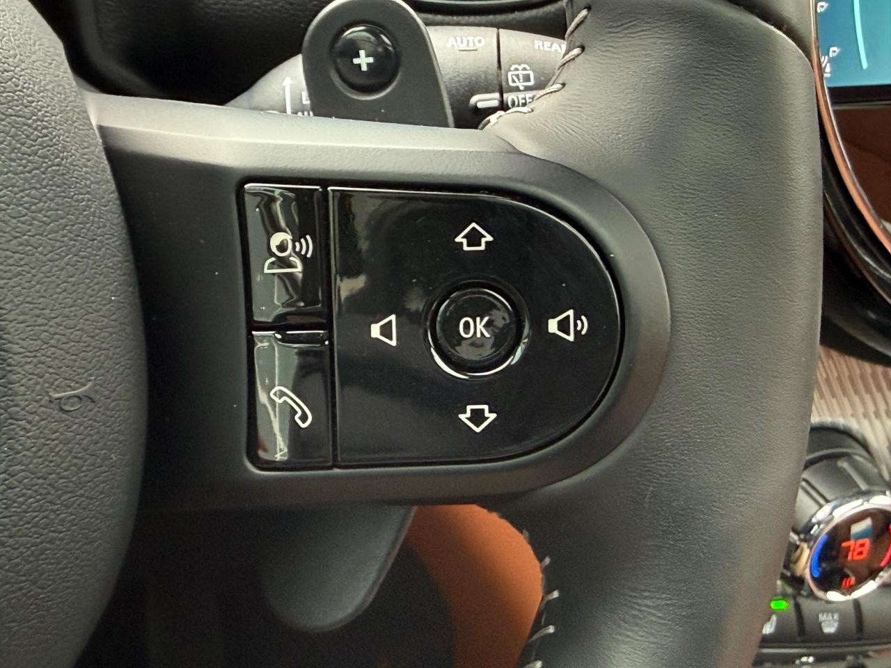 MINI Countryman Vehicle Image 17