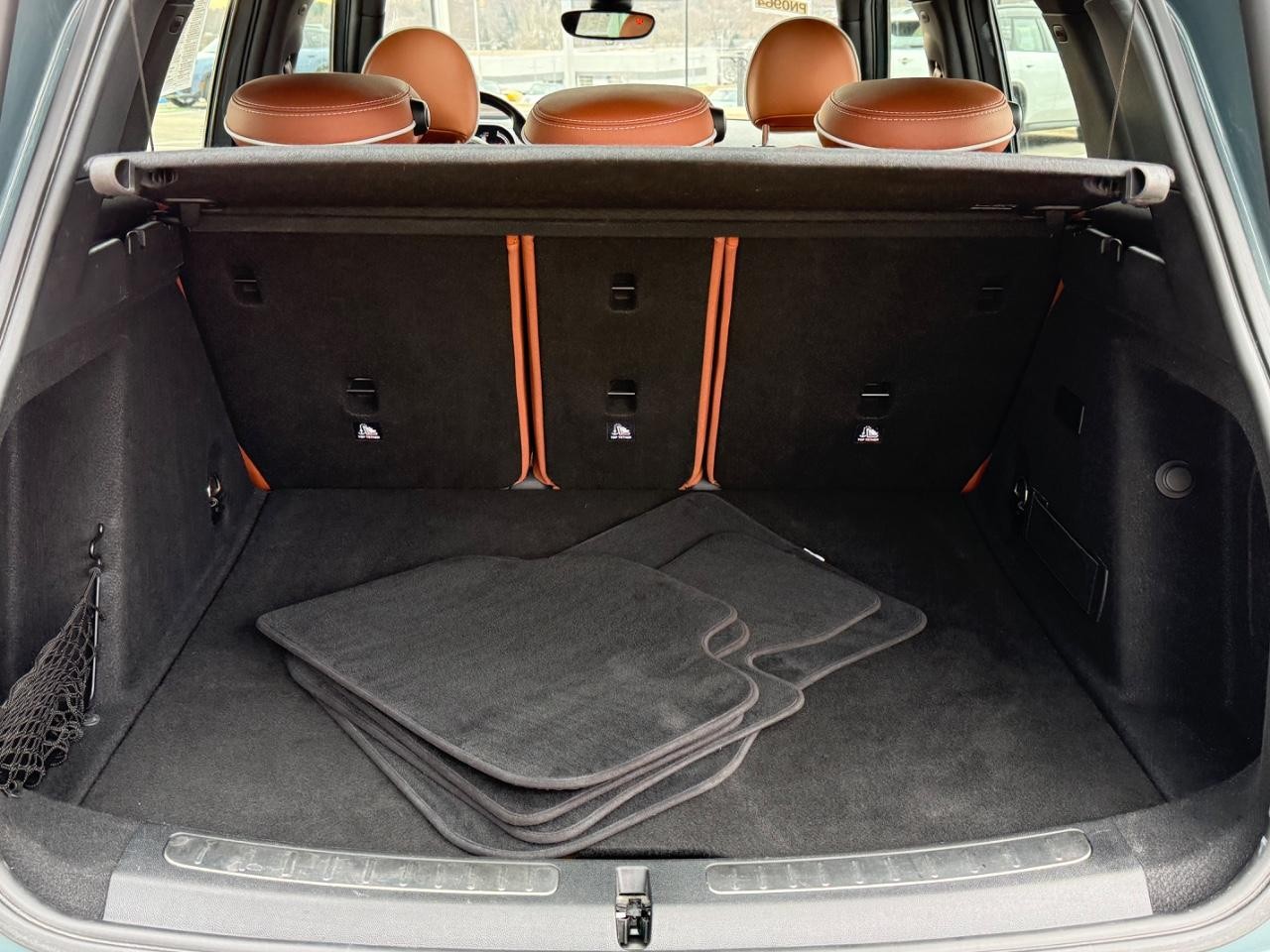 MINI Countryman Vehicle Image 05