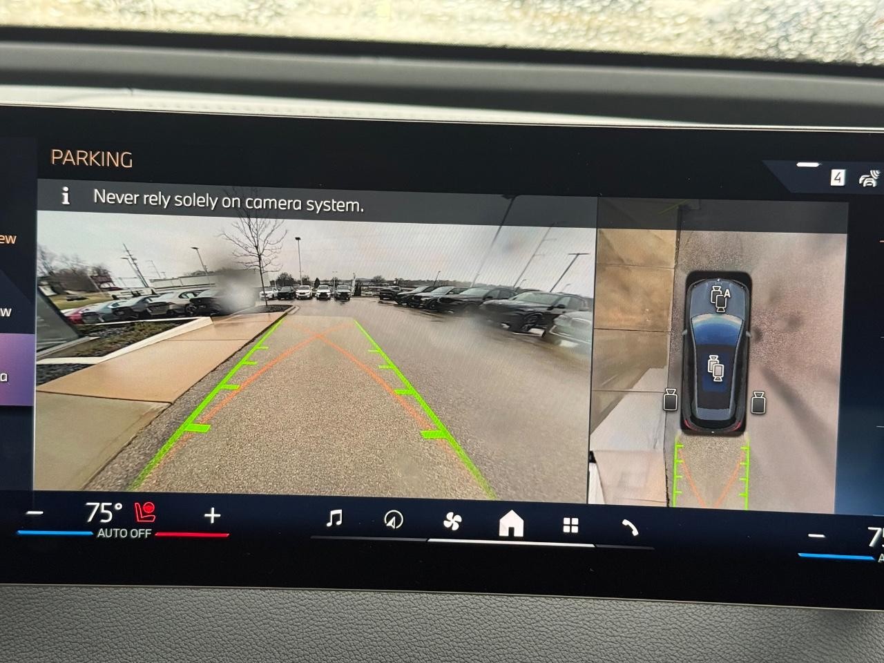 BMW iX Vehicle Image 13