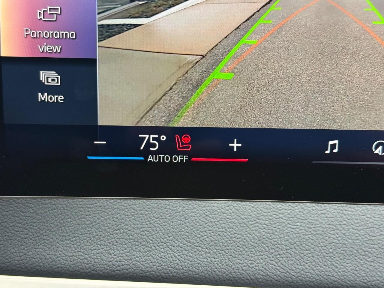 BMW iX Vehicle Image 14