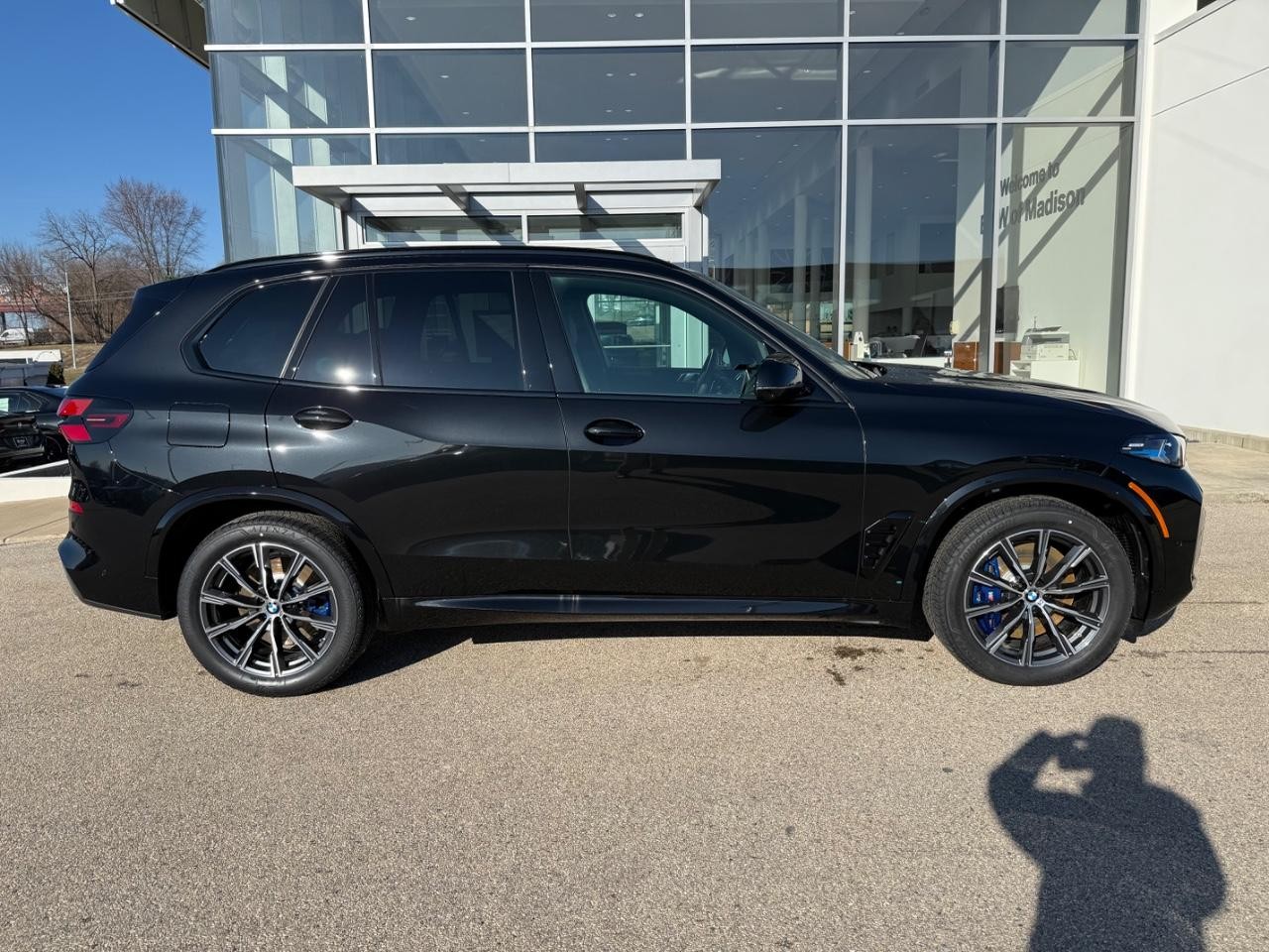 BMW X5 Vehicle Image 02