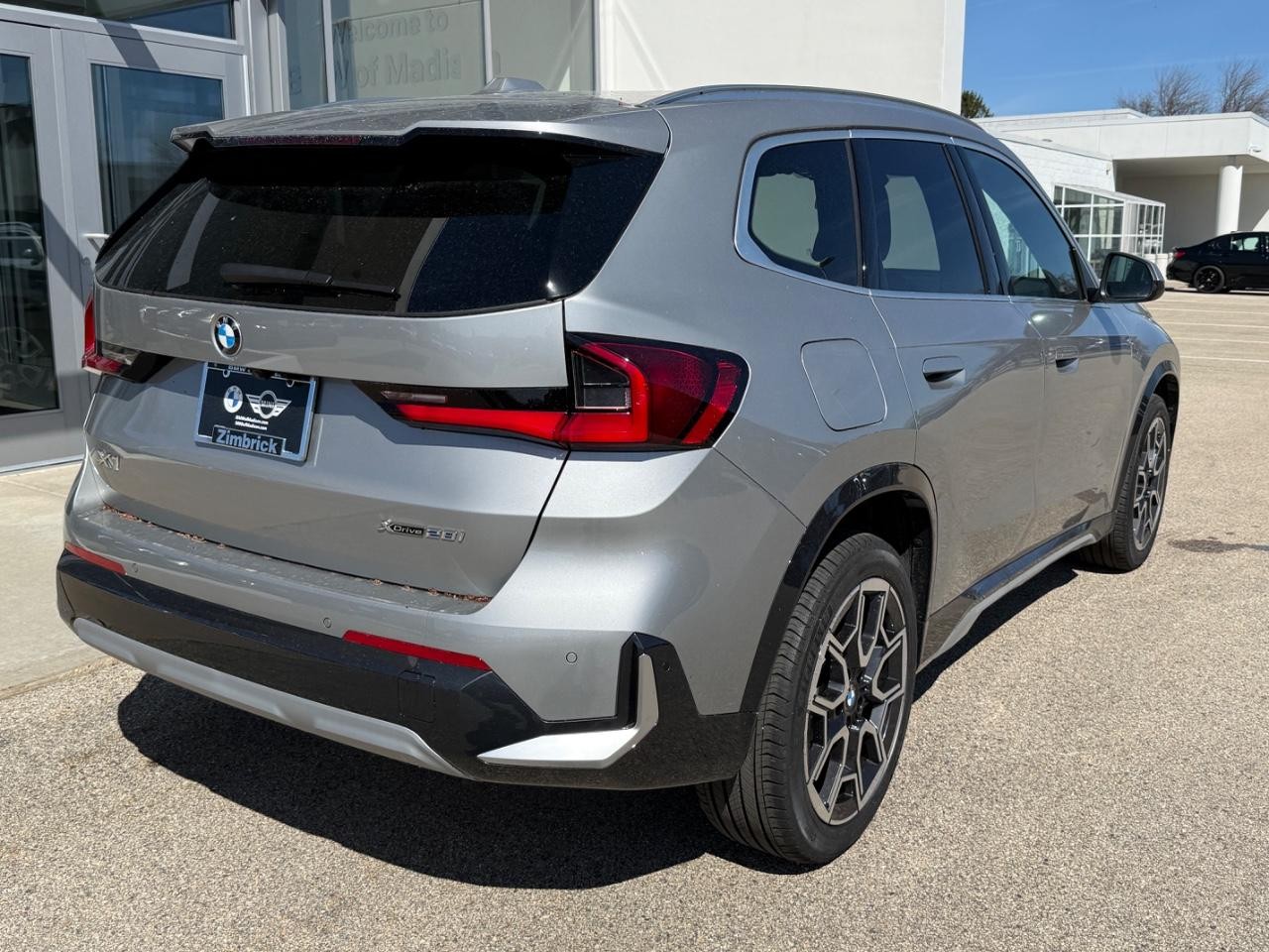 BMW X1 Vehicle Image 03