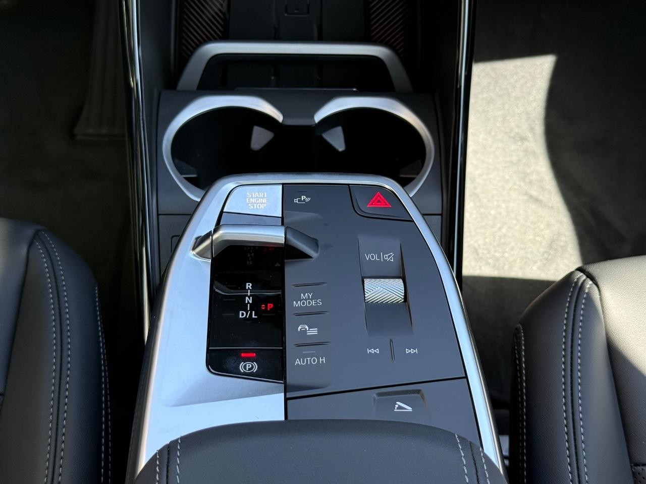 BMW X1 Vehicle Image 08