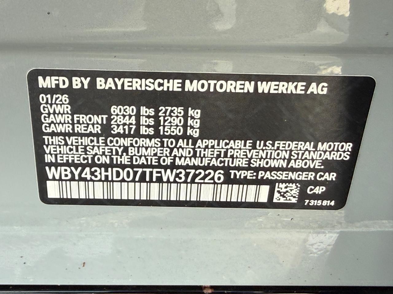 BMW i4 Vehicle Image 18