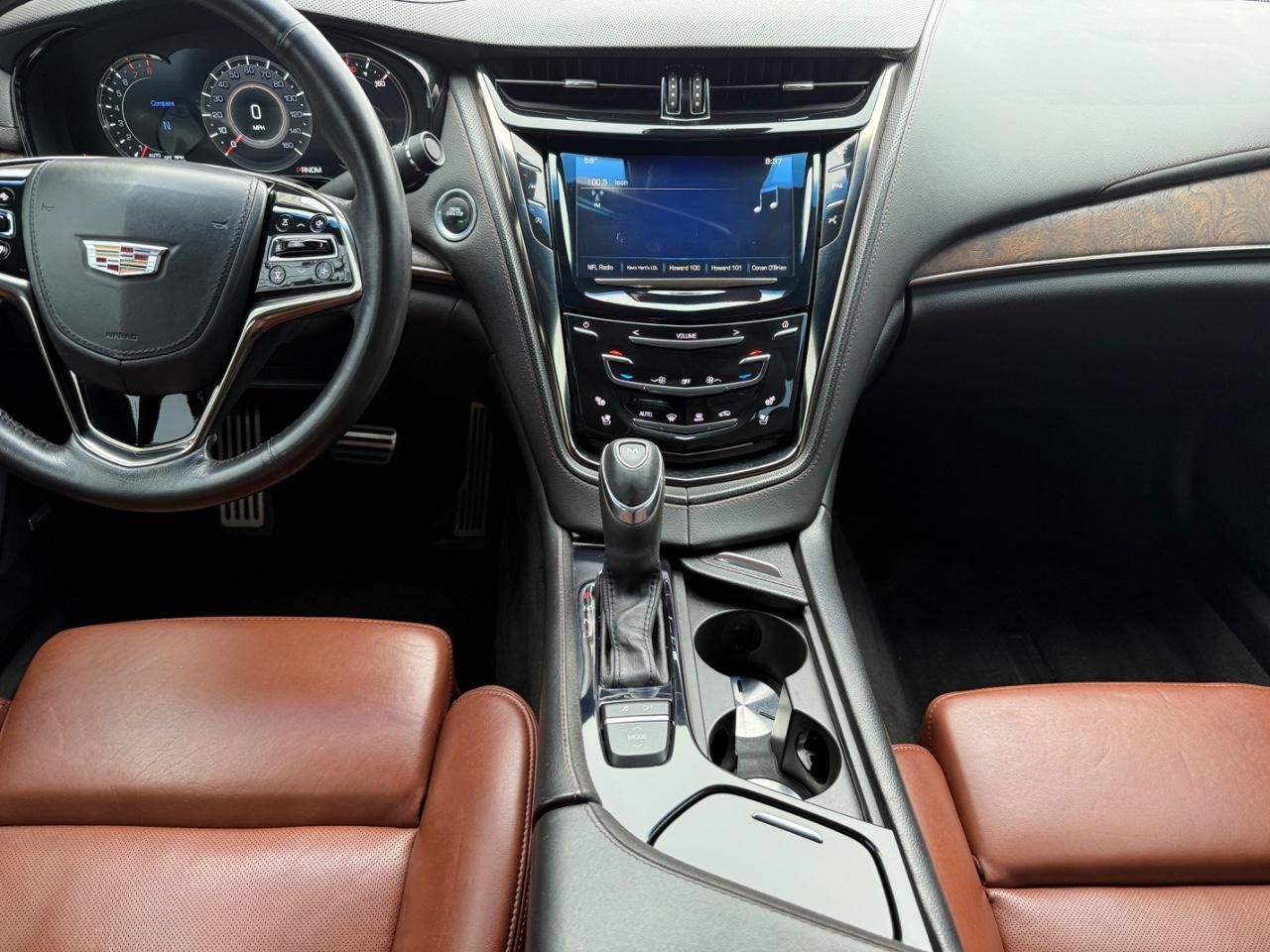 Cadillac CTS Sedan Vehicle Image 11