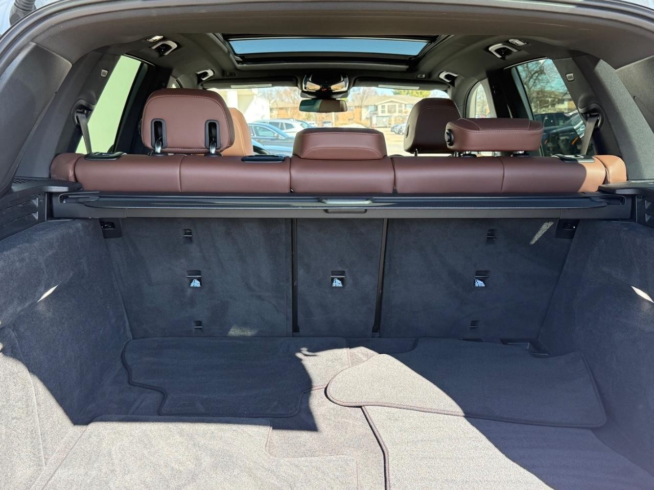 BMW X5 Vehicle Image 05