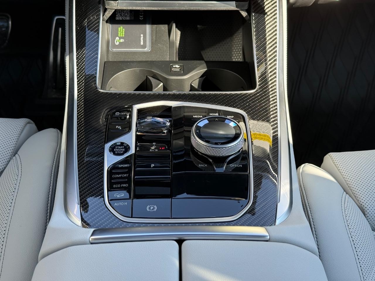 BMW X5 Vehicle Image 08