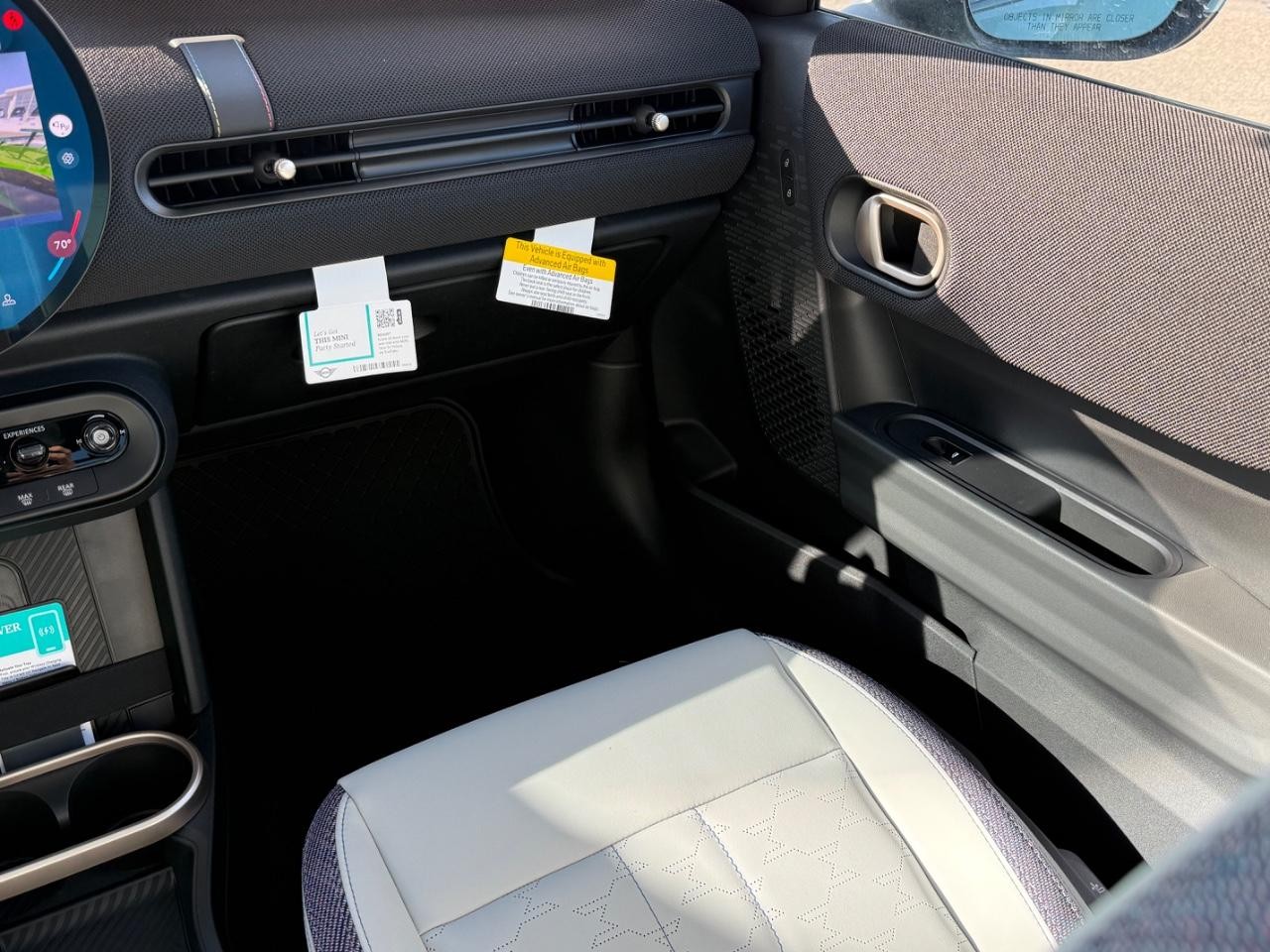 MINI Hardtop 4 Door Vehicle Image 10