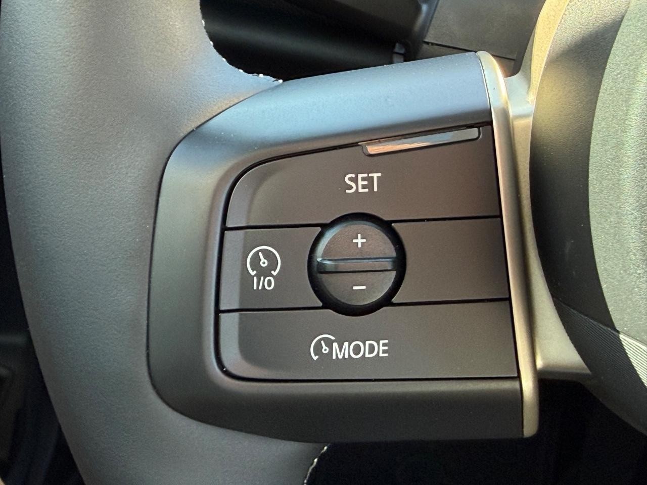 MINI Hardtop 4 Door Vehicle Image 11