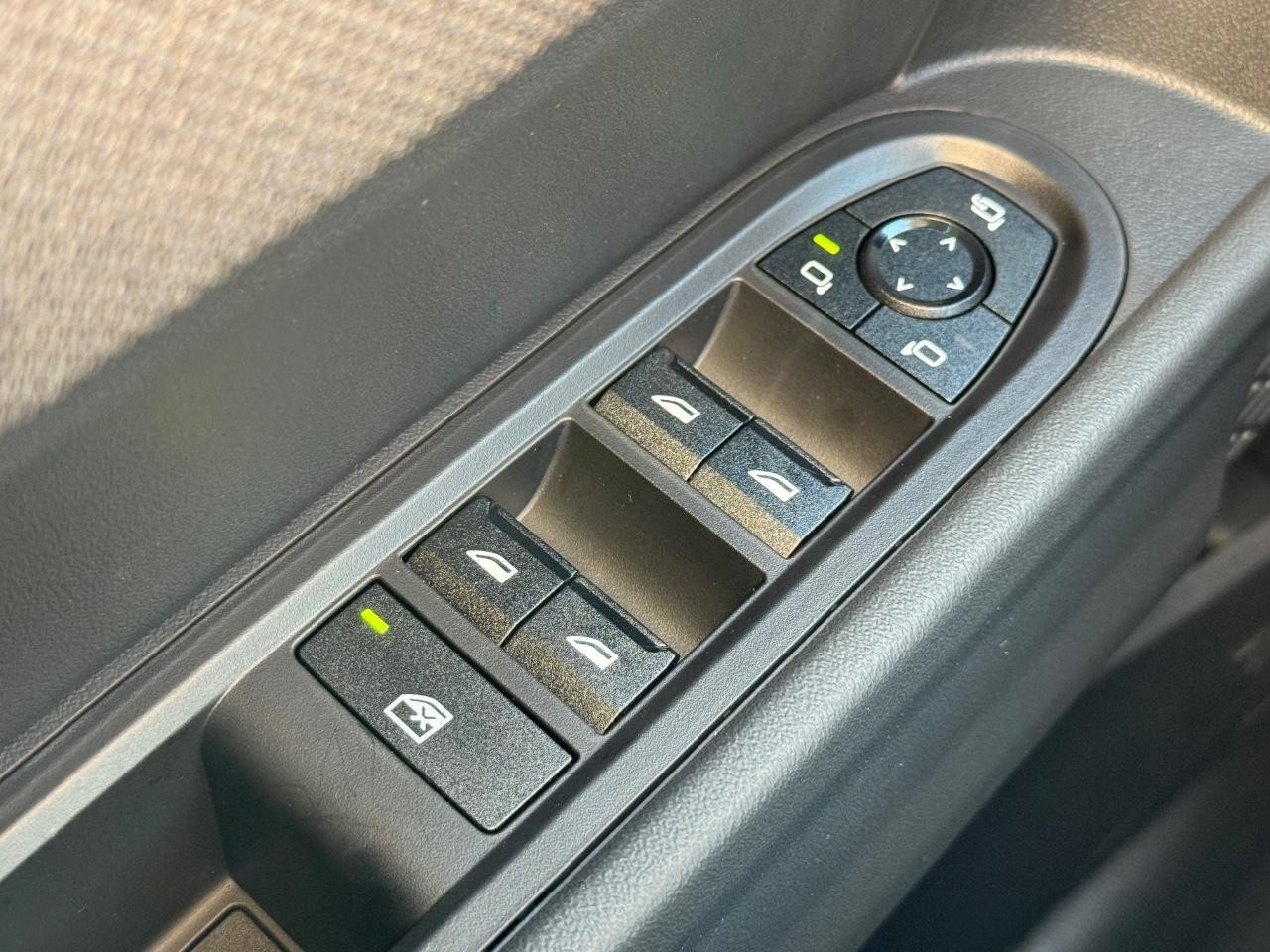 MINI Hardtop 4 Door Vehicle Image 15