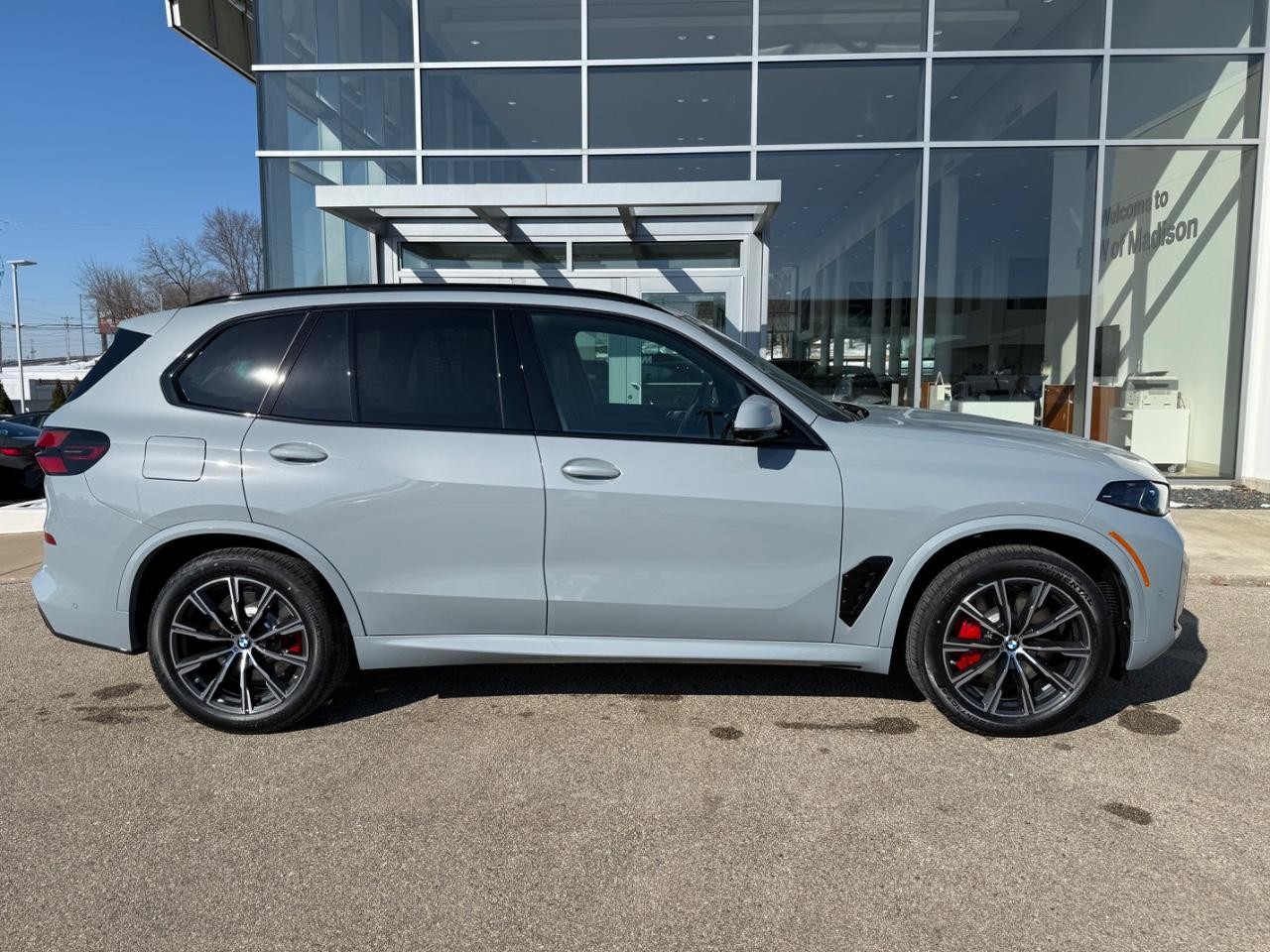 BMW X5 Vehicle Image 02