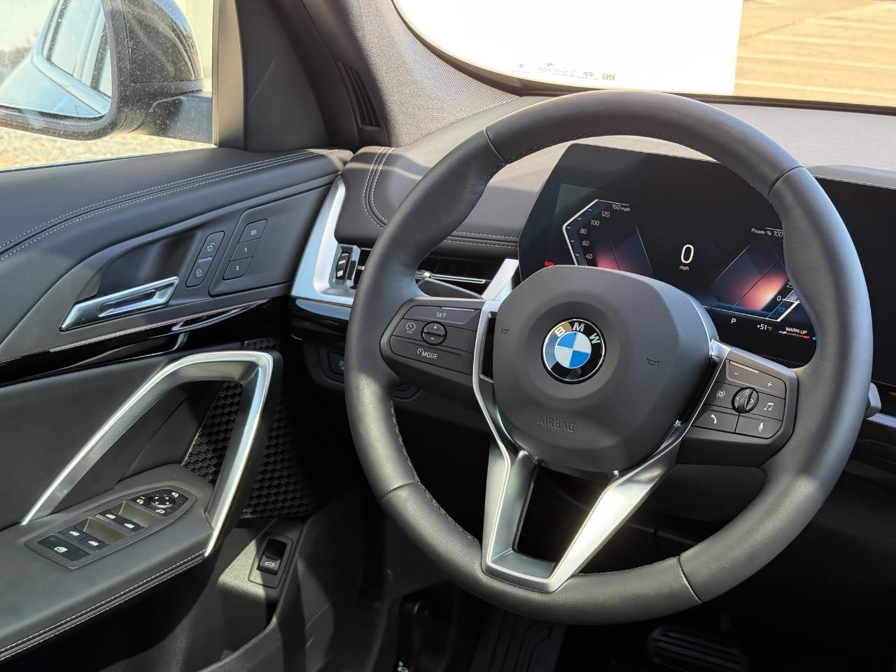 BMW X1 Vehicle Image 09