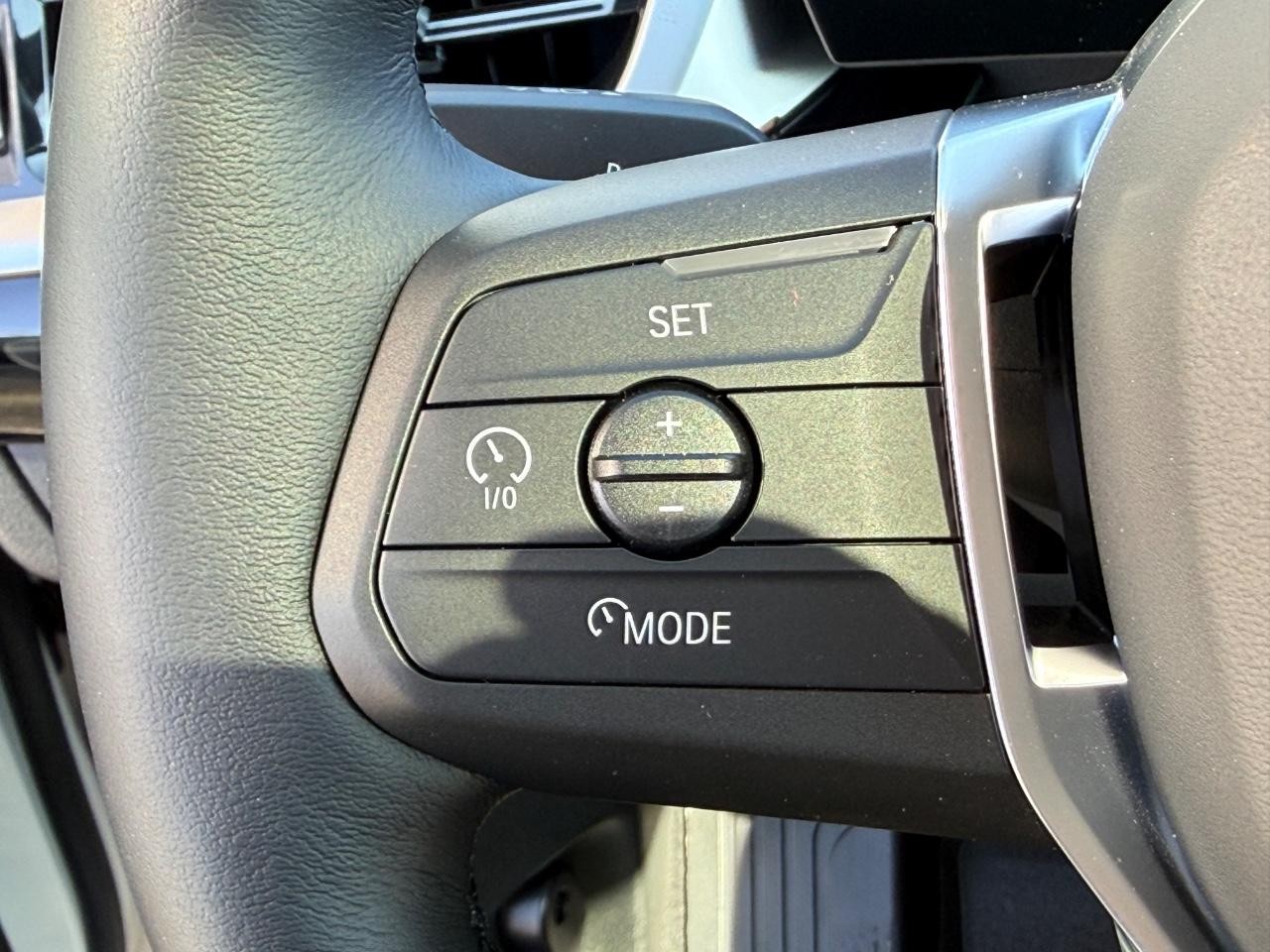 BMW X1 Vehicle Image 11
