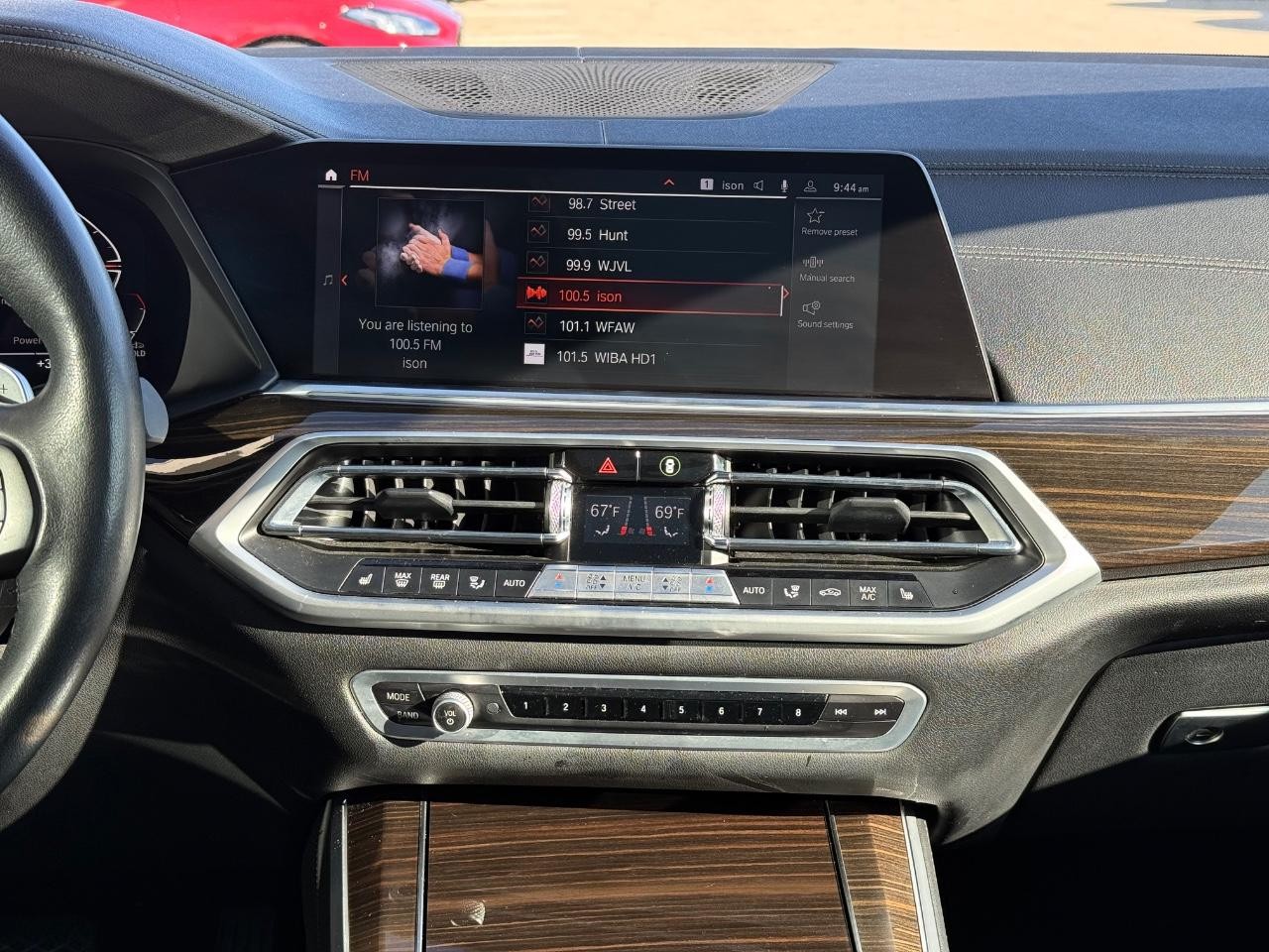 BMW X5 Vehicle Image 12