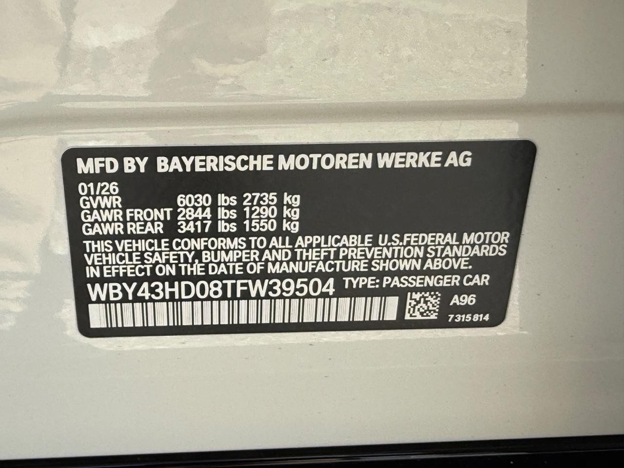 BMW i4 Vehicle Image 17