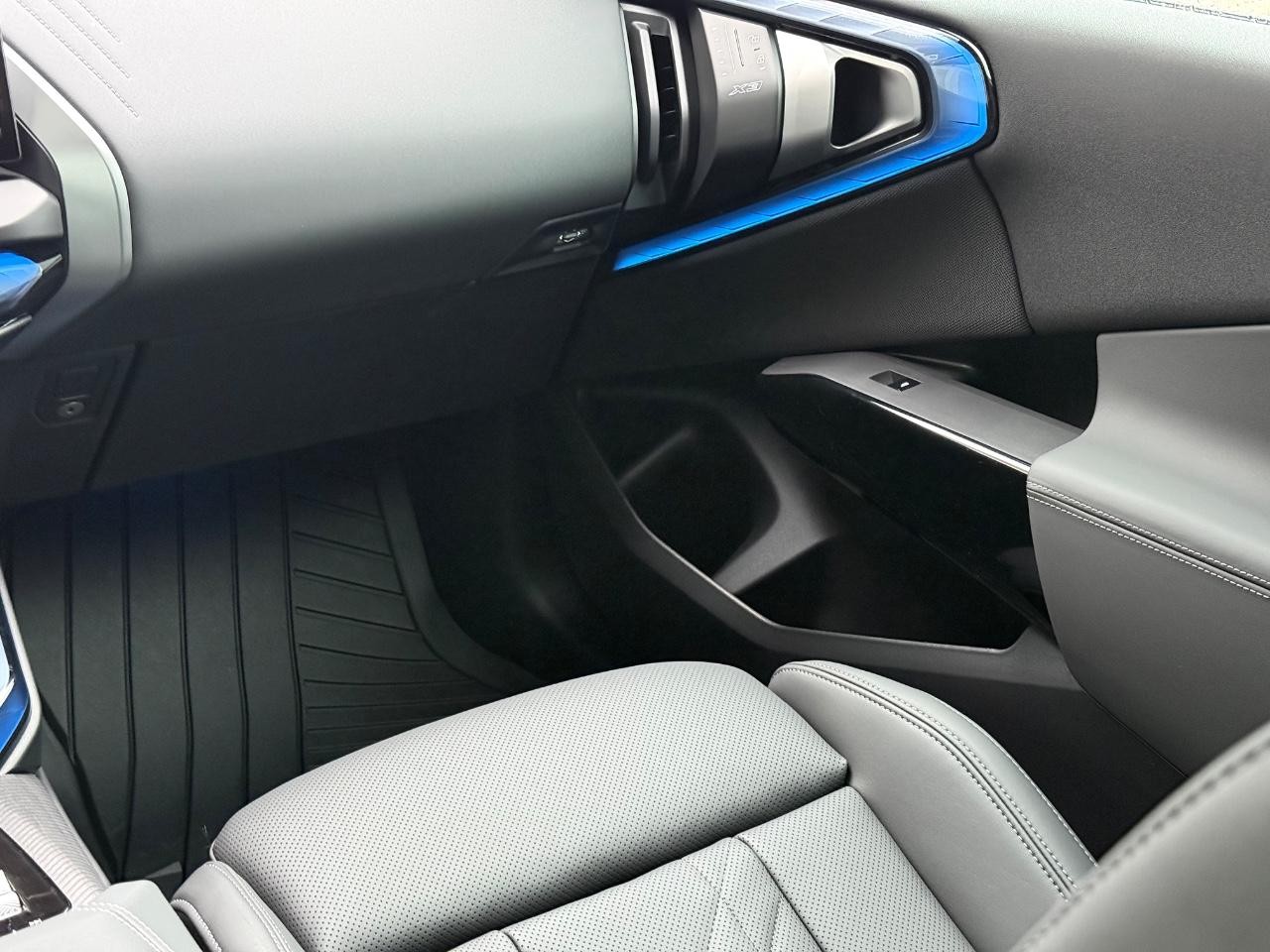 BMW X3 Vehicle Image 10